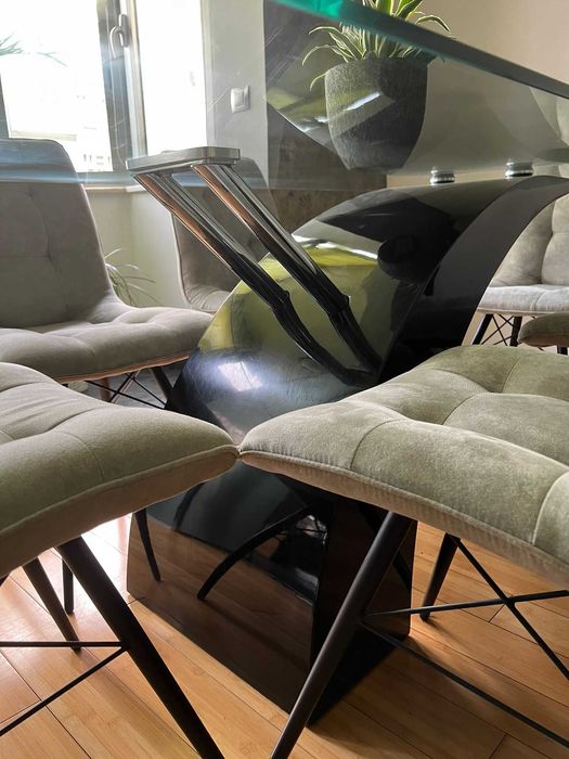 Mesa c/Tampo de Vidro - Casa de Jantar