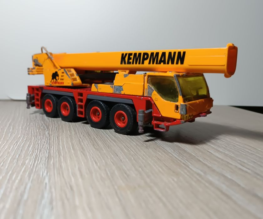 Siku Super Series – Liebherr  Kempmann – dźwig samojezdny – vintage,