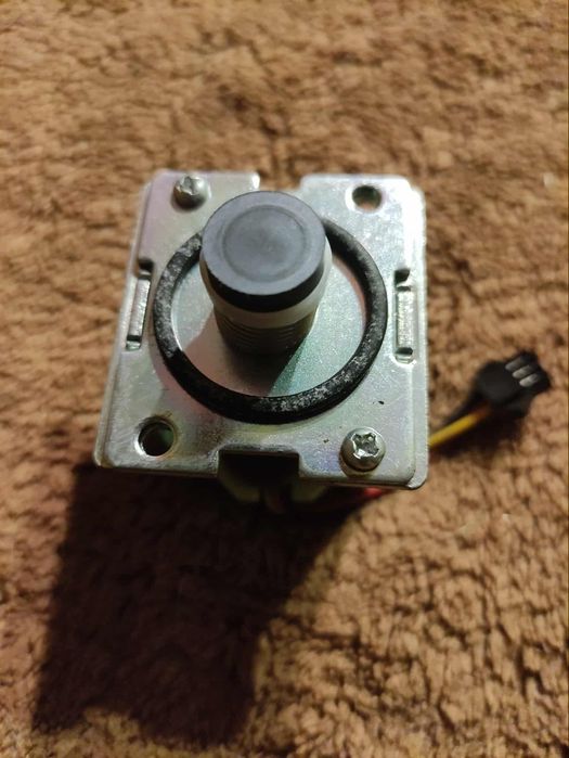 Elektrozawór do piecyka gazowego Ferroli