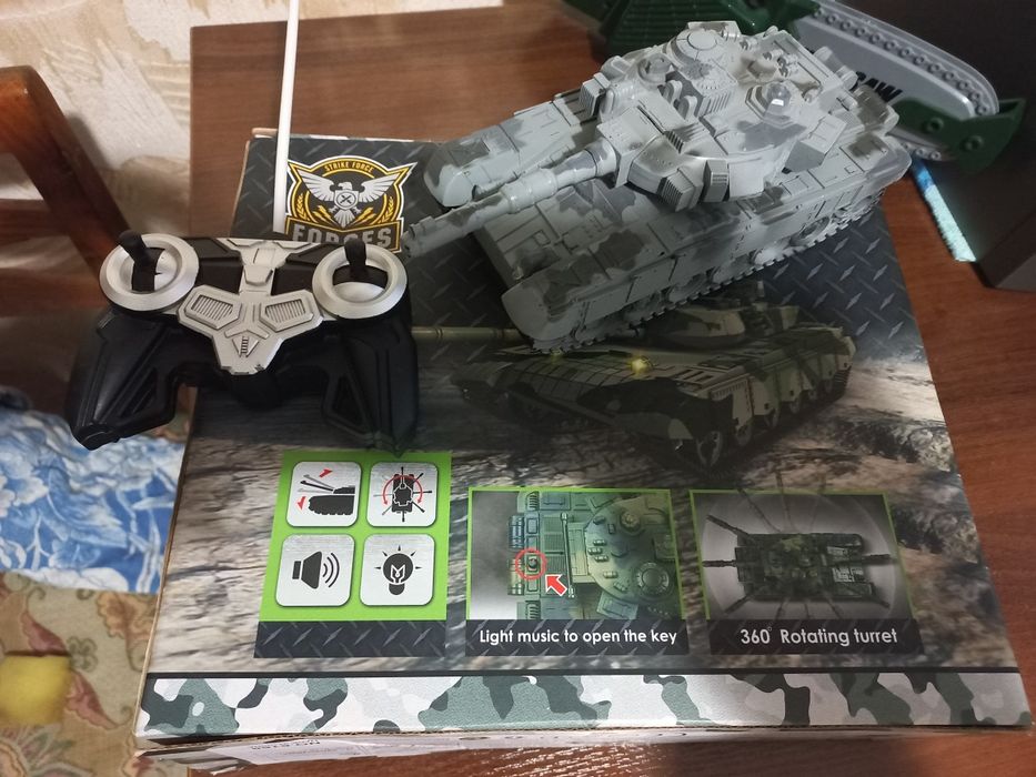 Танк на радіокеруванні