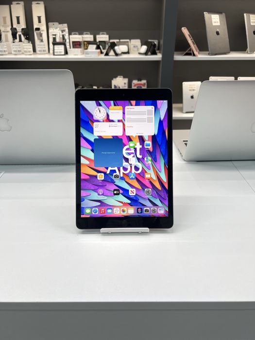 Планшет iPad 8th 2020 на 32ГБ, стан 9,5/10 ГАРАНТІЯ Київ #74160