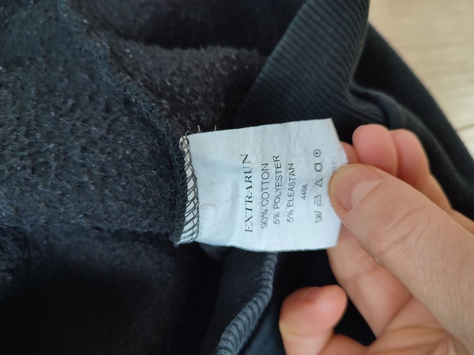 Czarna bluza Extrarun bawełniana 146