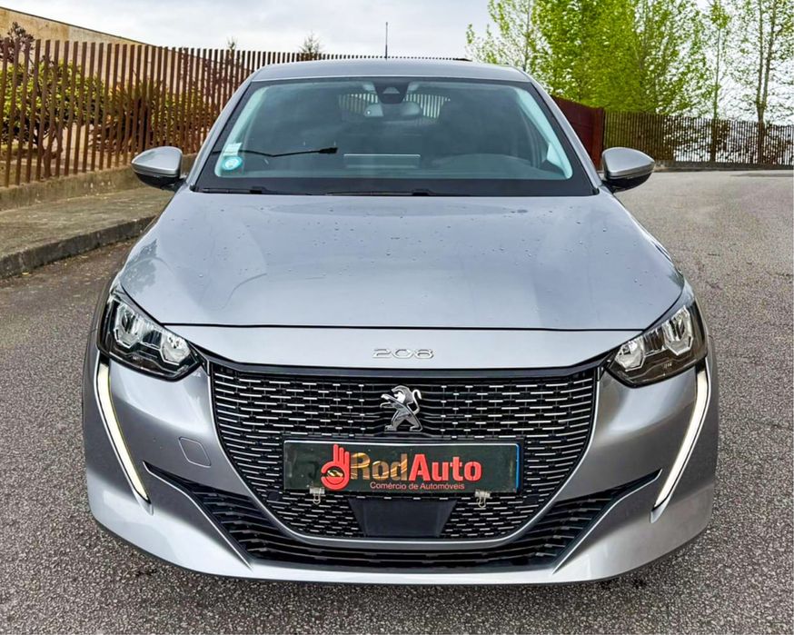 PEUGEOT E-208 136ch Allure Business