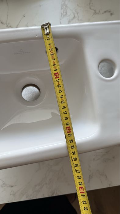 Umywalka Villeroy & Boch wisząca mała