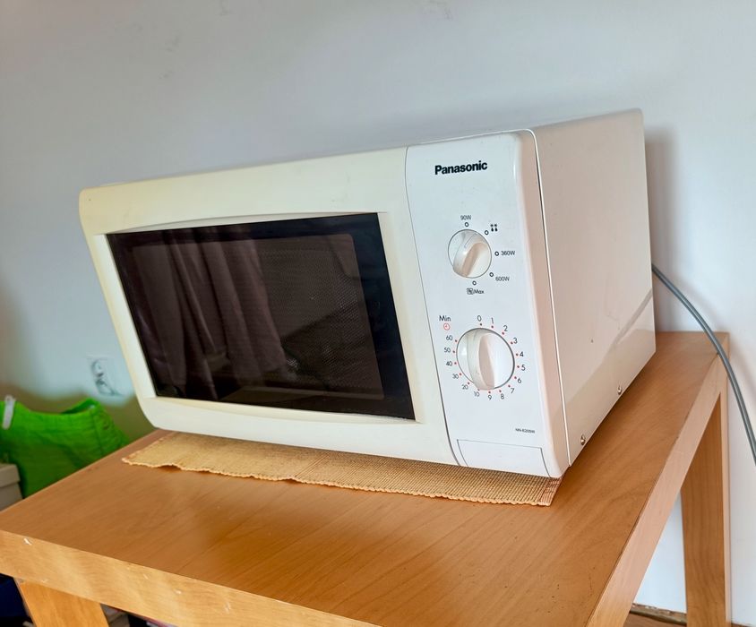 Kuchenka mikrofalowa mikrofalówka Panasonic