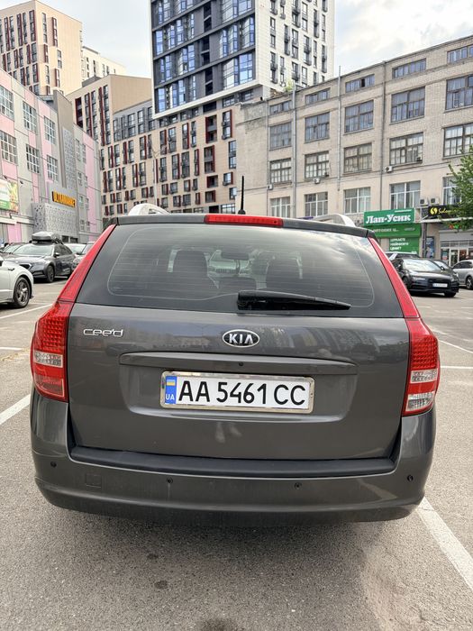 Kia Ceed 1.6 газ/бенз