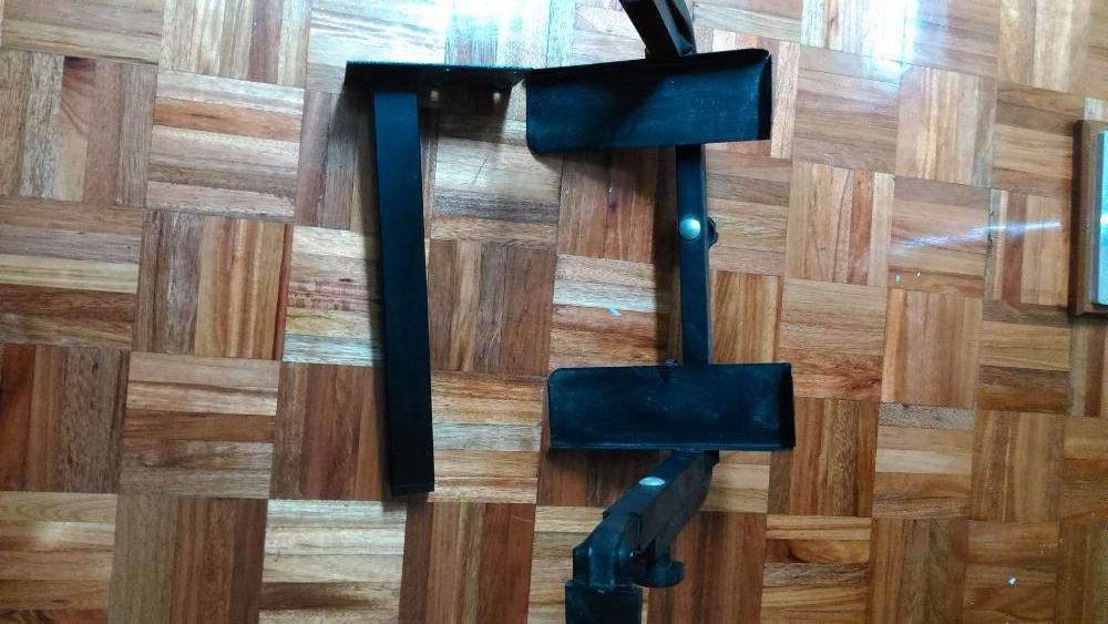 Suporte de TV pequena