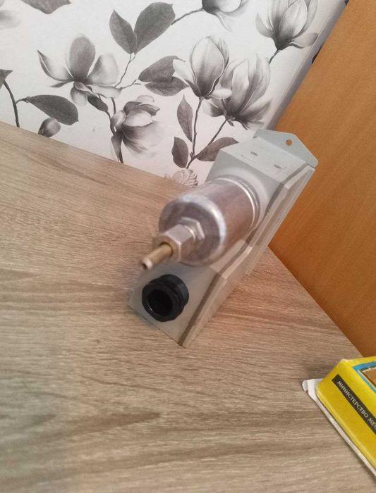 Датчик-реле давления Typ 612.11 Mertik ГДР