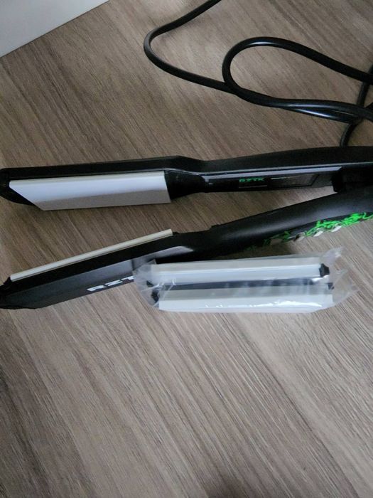 Щипці для волосся, вирівнювач, гофре