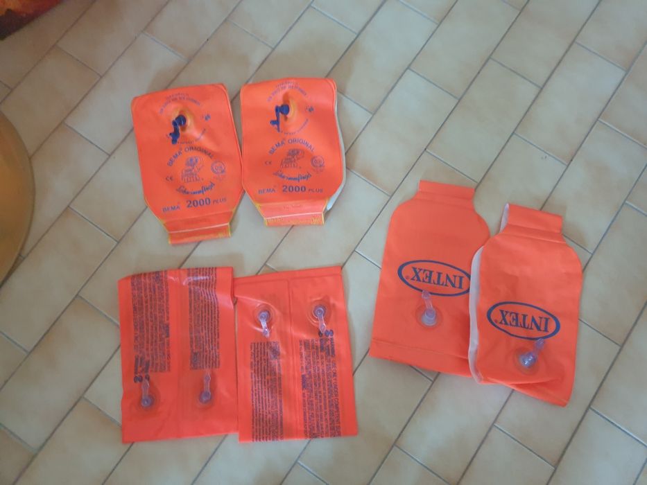 Braçadeiras de criança para praia ou piscina