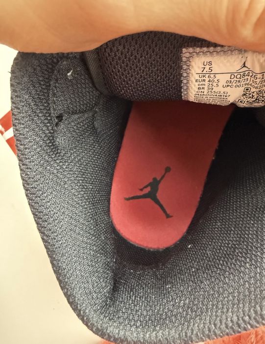 Кросівки Nike Air JORDAN 1 retro HIGH