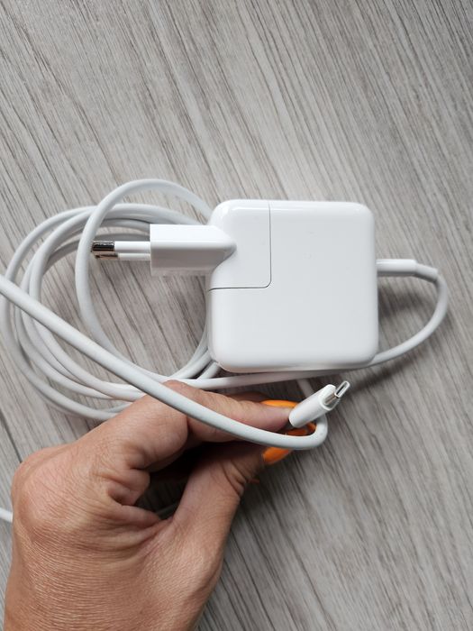Ładowarka z kablem Macbook Apple 30w usb-c jak nowa