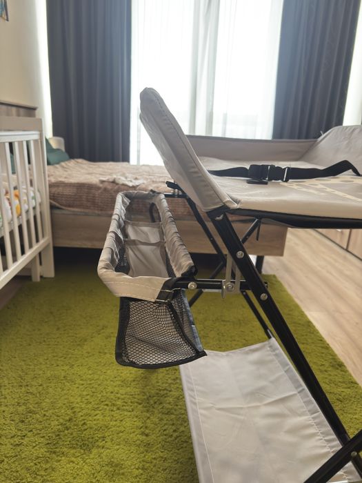 Продам пеленальний столик