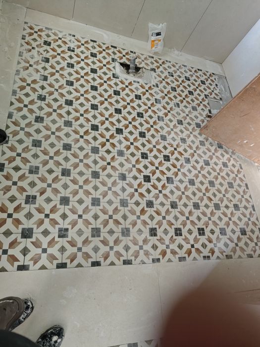 Ladrilhador sob orçamento