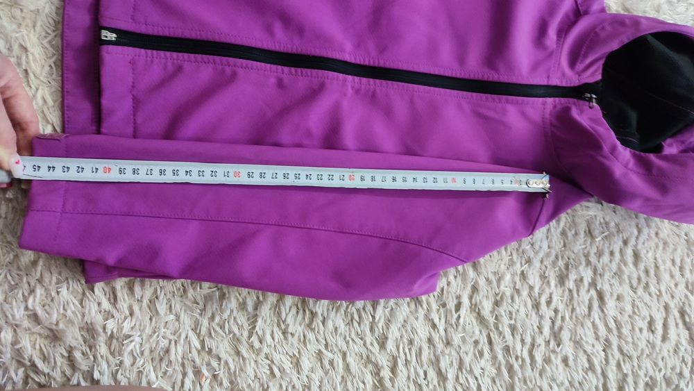 Куртка вітрова розмір 128