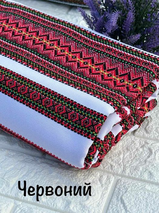 Скатертина домоткана в українському стилі