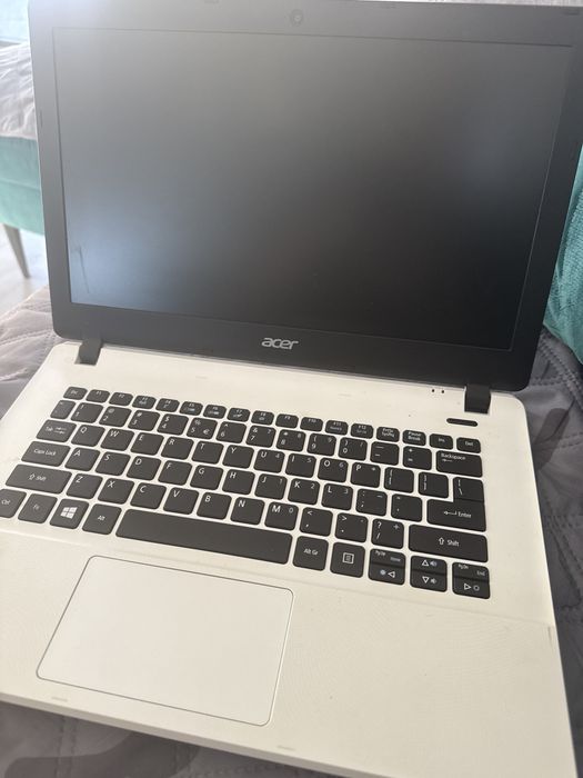 Notebook acer N15W3 idealny biały