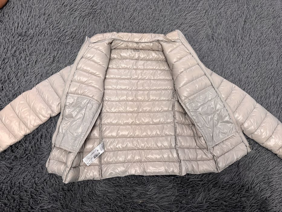 Продам куртку mango