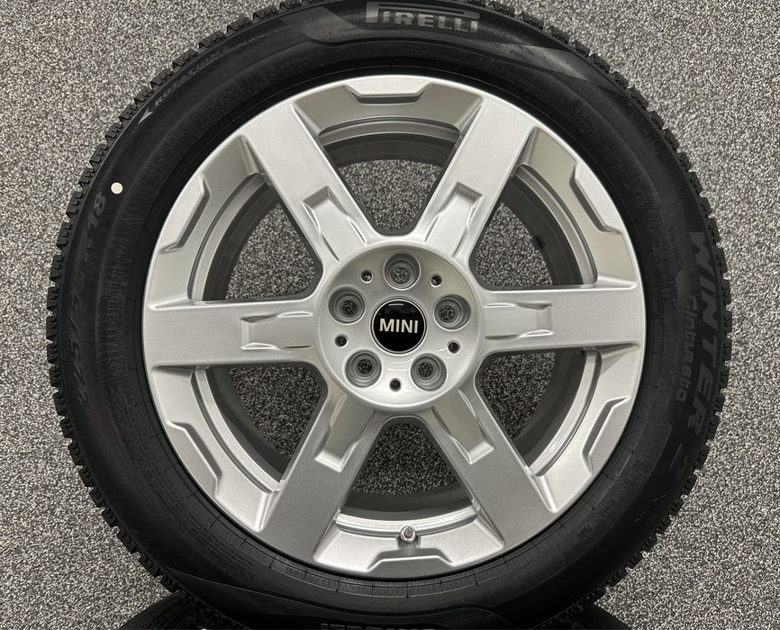 Nowe oryginalne koła zimowe 18 Mini Countryman U25 Asteroid Spoke 944