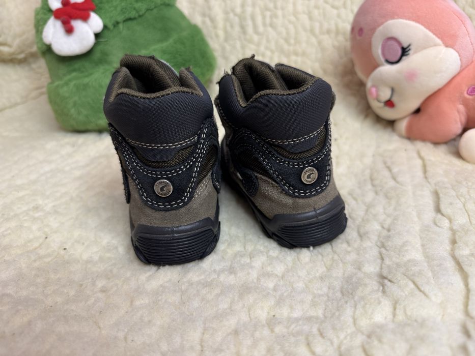 Демі чоботи Primigi 23р