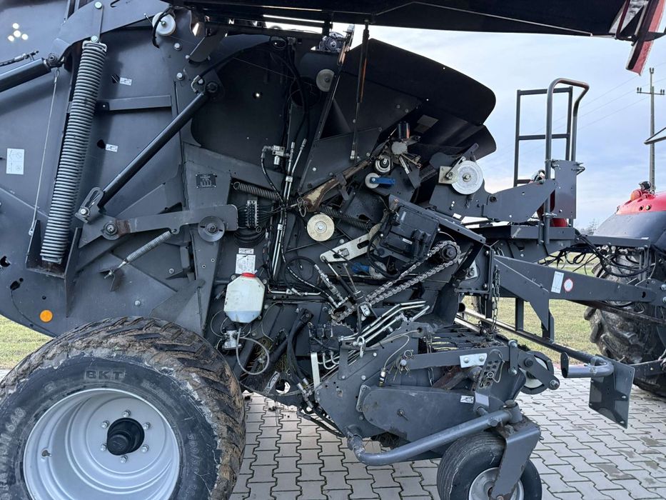 Prasa pasowa Massey Ferguson RB4160