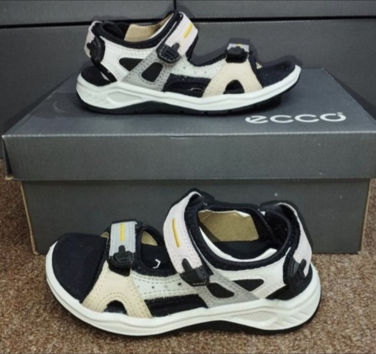 Босоніжки ECCO босоножки Ecco сандалі Ecco босоніжки Reima сандали 29