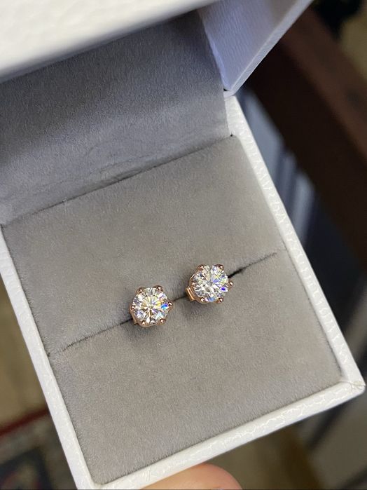 Срібні сережки з діамантами муасанітами 0.5 ct+0.5 ct, позолота 14 К( золото 585 проби, рожеве золото). Сертифікат!