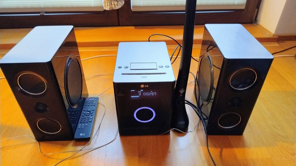 Wieża LG FB163 z pilotem + antena