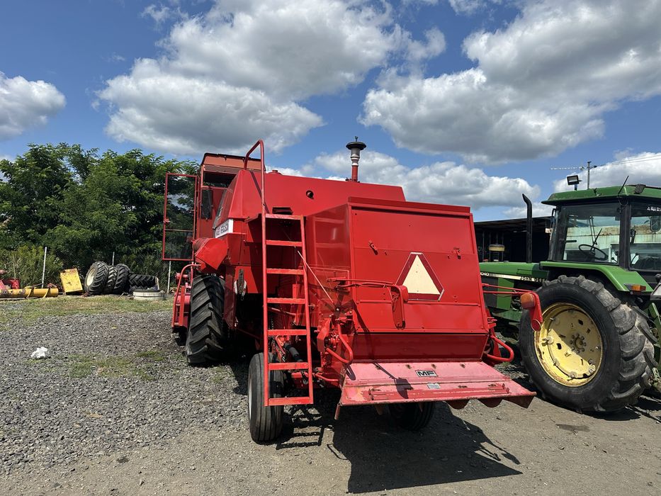 Зернозбиральний комбайн Massey Ferguson 440. 2 шт.