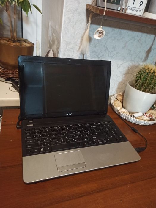 Ноутбук  Acer Aspire E1-571g