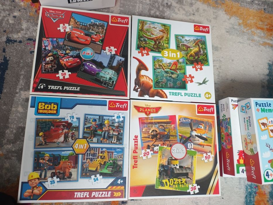 Zestaw 11 opakowań puzzli