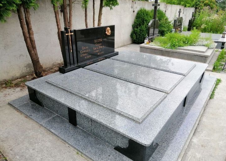 Оновлення старих пам'ятників та встановлення пам'ятників з граніту LMR