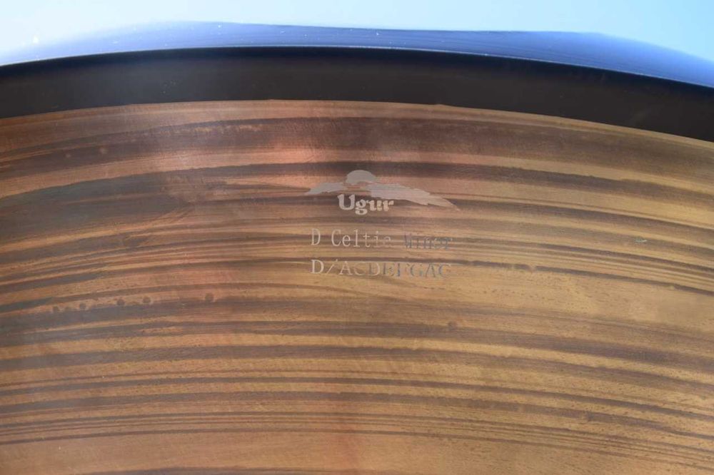 UGUR D Celtic minor 9 handpan padrão de manchas douradas com saco