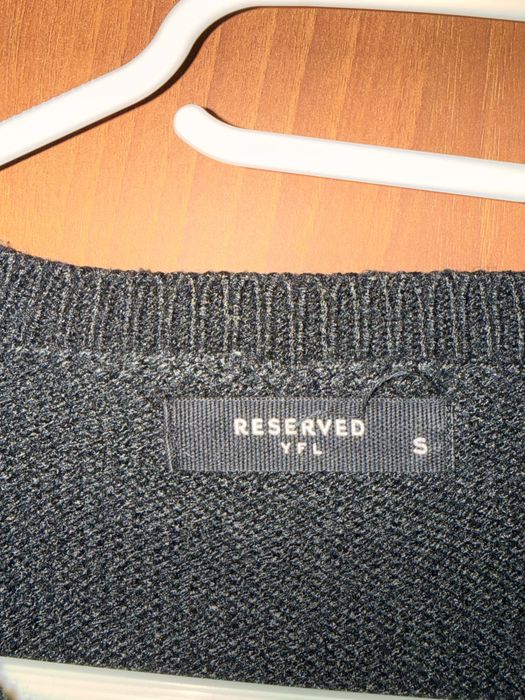 Świąteczny sweter z reniferem