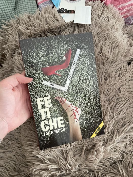 Livro Fetiche de Tara Moss