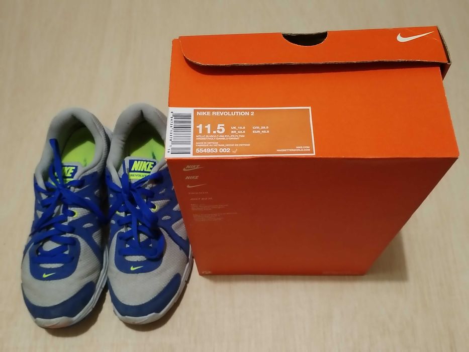 Ténis Nike modelo Revolution 2, tamanho 45