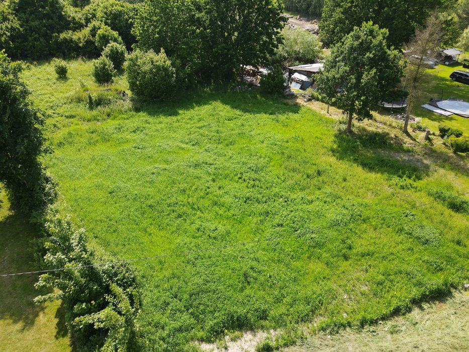 Działka z WZ / centrum wsi / niedaleko są Jeziora / 1200m2