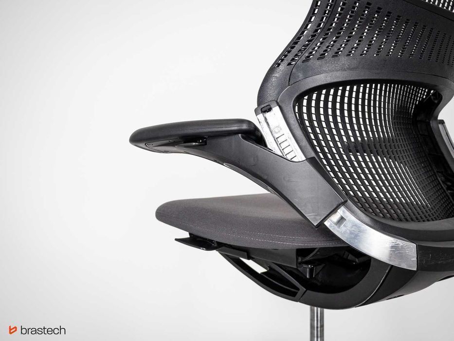 Fotel biurowy Generation by Knoll oparcie elastomer nowoczesny
