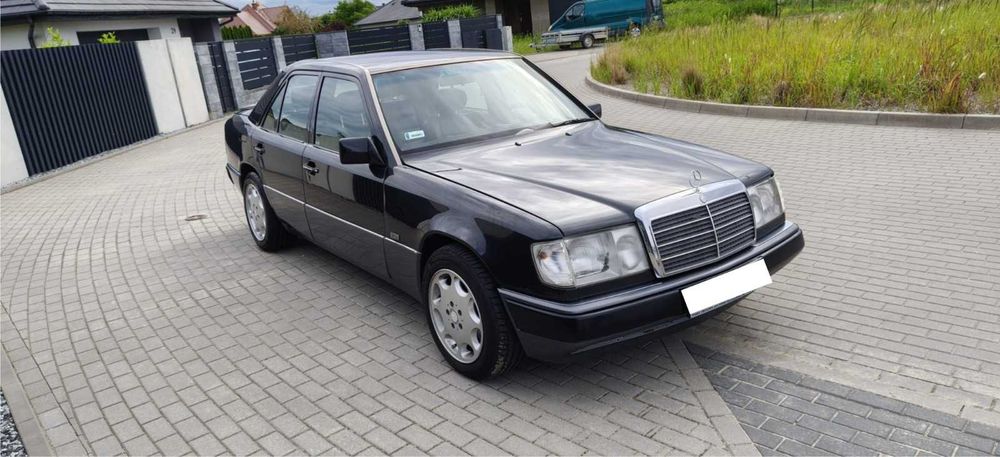 Mercedes 124 E400