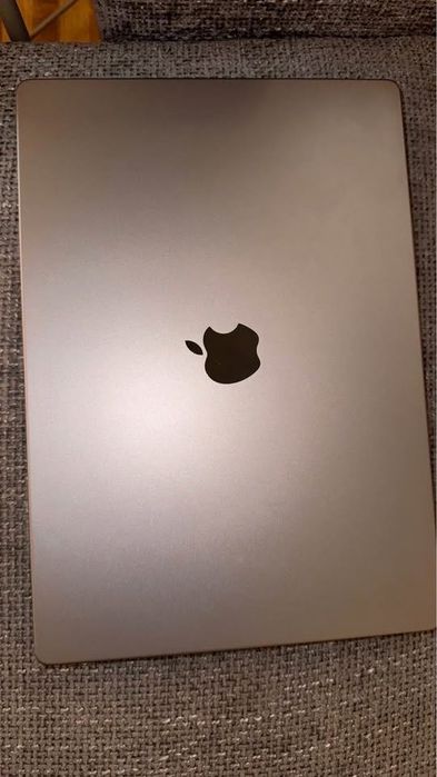 Macbook Pro M1 Pro 10 cores - 16'' - 32GB RAM - 512GB SSD