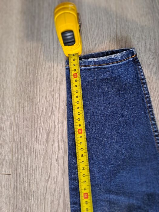 Damskie dżinsy Zara r38 stan bardzo dobry