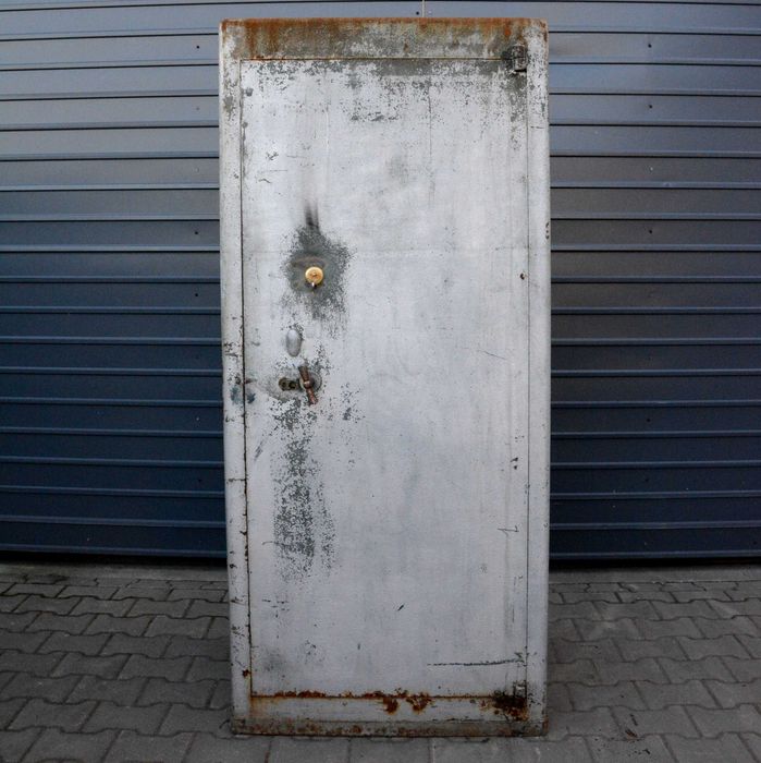 Szafa metalowa 180x80x55cm