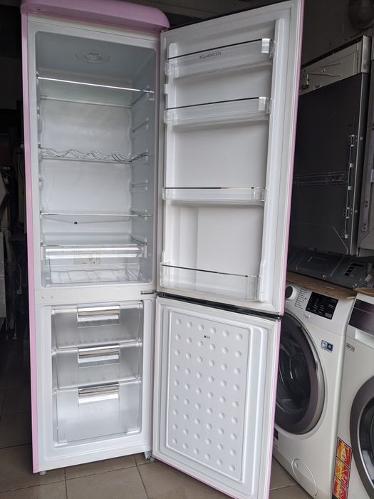 Ретро холодильник Wolkenstein 188/55/55 см