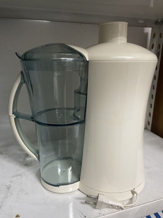 Máquina de sumos- Frutelia - moulinex