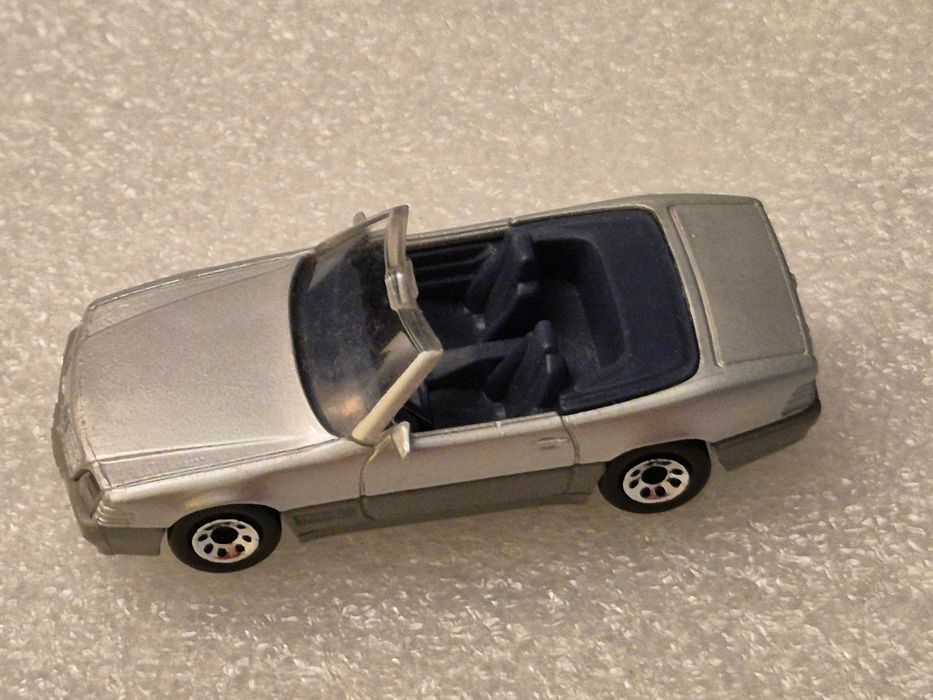 Model Matchbox - Mercedes 500 SL ! ! !