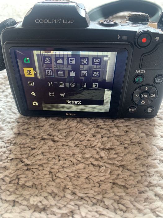 Nikon Coolpix L120 14MP Zoom 21x64752310745347121