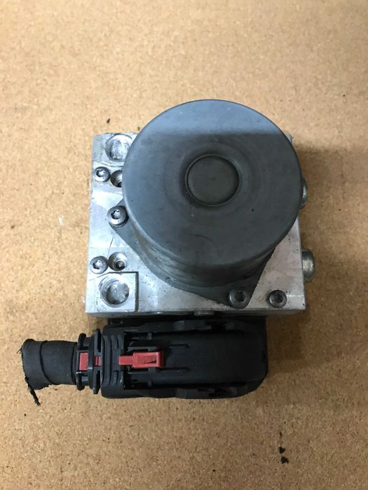 Блок модуль насос помпа АБС ABS Volkswagen UP \Seat Mii \ Skoda Citigo