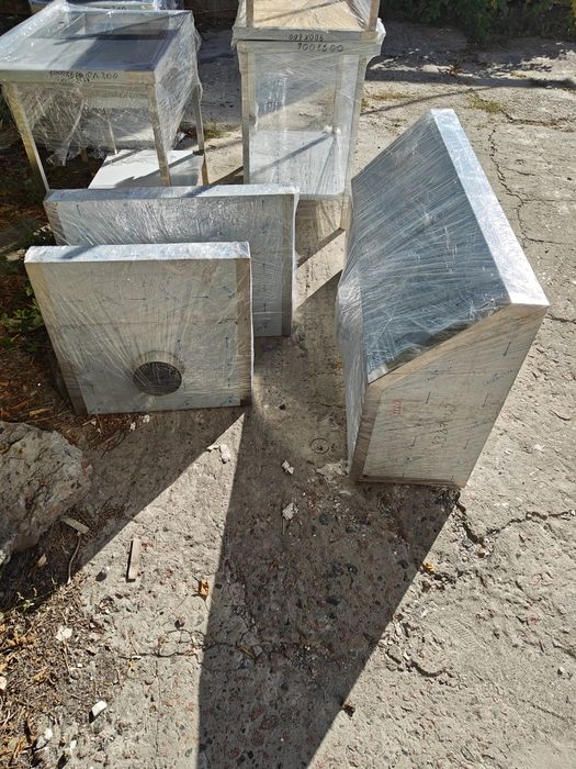 Зонт вытяжной купол нержавеющий новый в наличии!!!