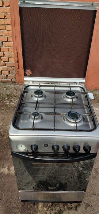 Продам газову плиту