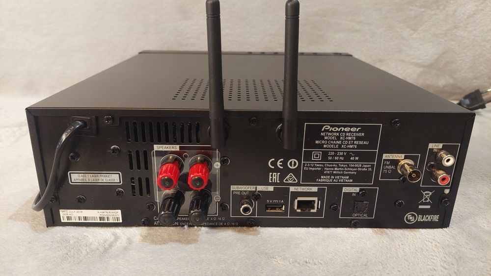 Odtwarzacz sieciowy amplituner PIONEER X-HM 76
X-HM76